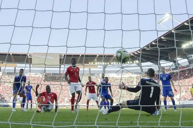 Islandia, que le sacó un empate a Argentina en el Mundial, se comió ¡seis! ante Suiza