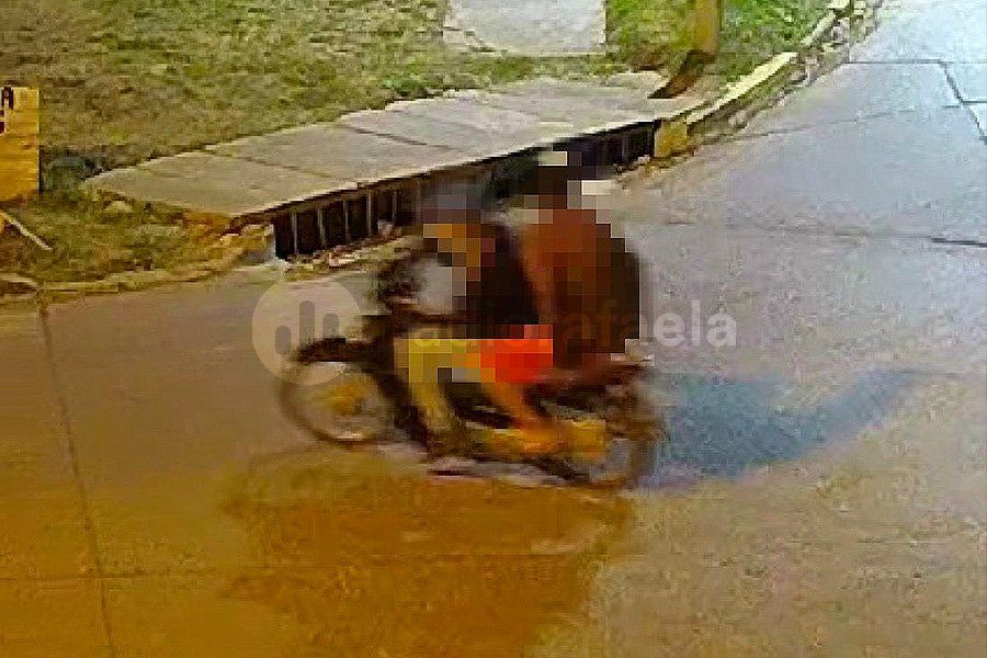 Los vieron por las cámaras andando en moto de forma “sospechosa”: era robada