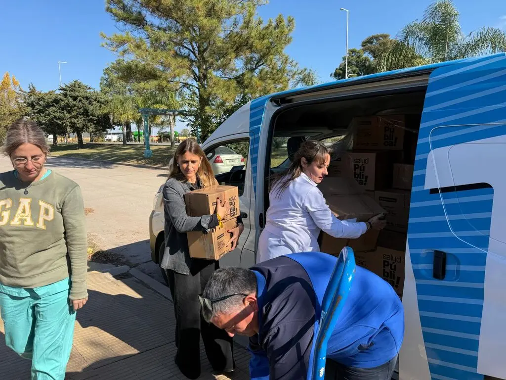 Comenzó el envío de medicamentos del nuevo sistema santafesino para abastecer a hospitales y centros de salud en la provincia