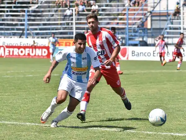 Juventud hace fútbol pensando en el líder Unión de Sunchales