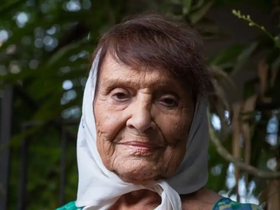 Murió Taty Almeida, histórica referente de Madres de Plaza de Mayo