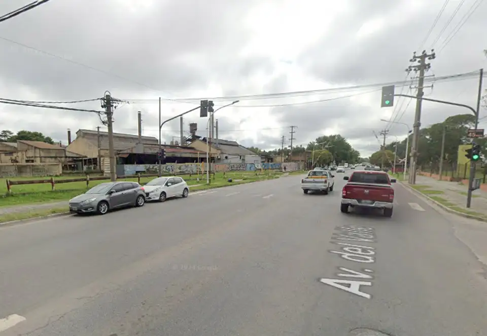 Avenida Del Valle al 800