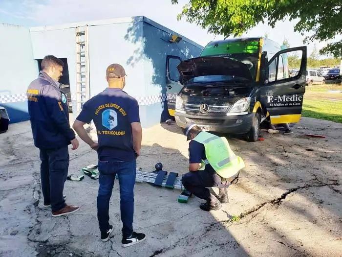 La ambulancia trucha tenía casi 3 kilos de cocaína en una baliza