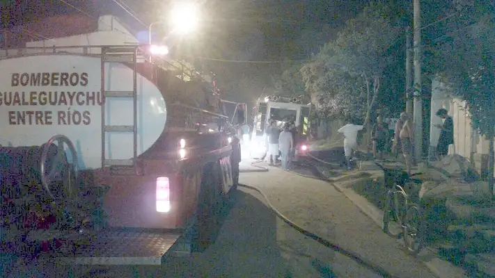 Por negligencia se habría provocado un incendio en una vivienda 