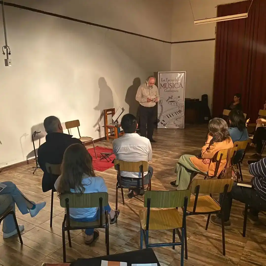 La Encordada se presentó en La Escuela de Música