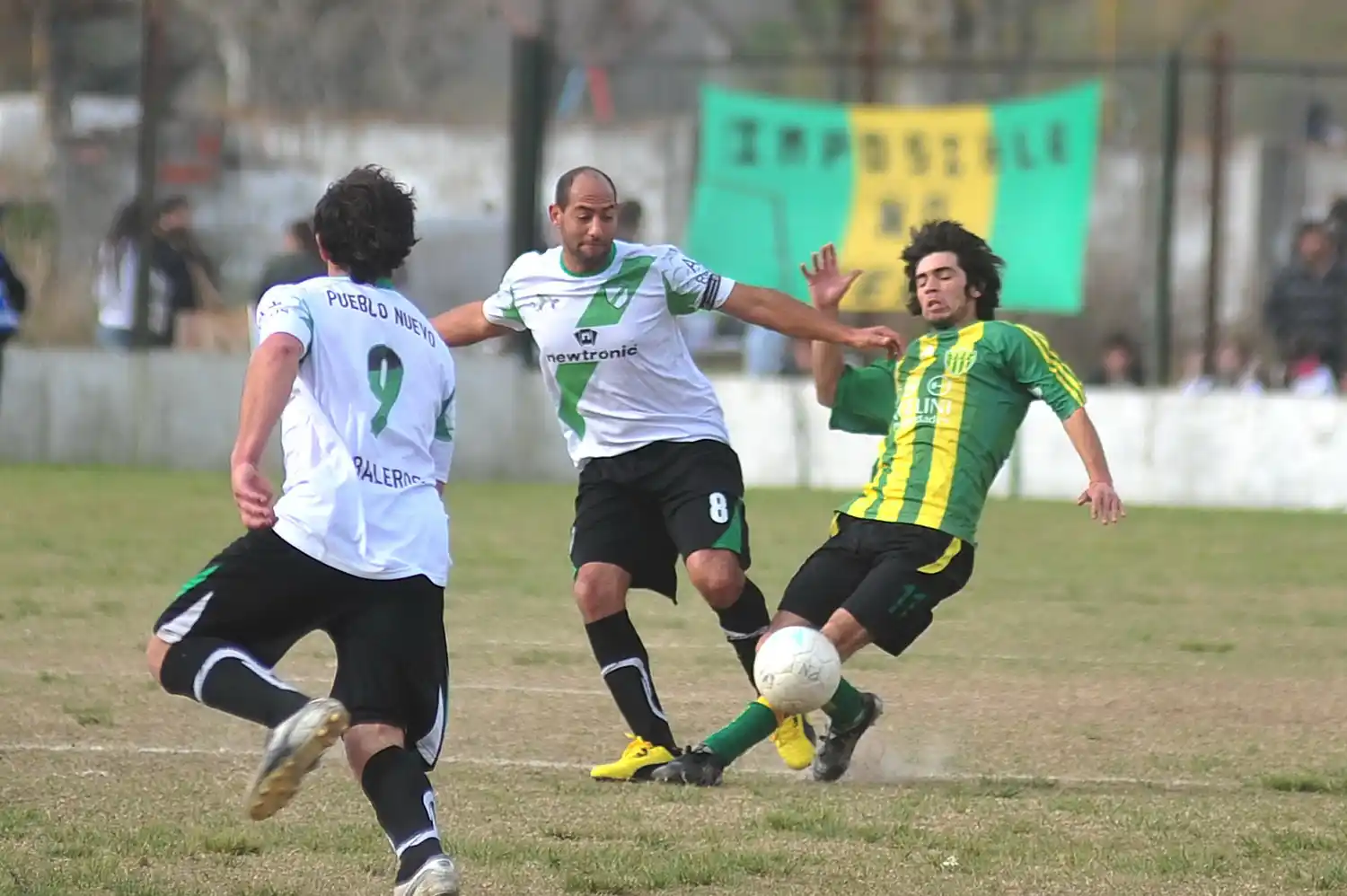 Áspero y muy trabado fue el empate entre la Tromba y los Sabaleros