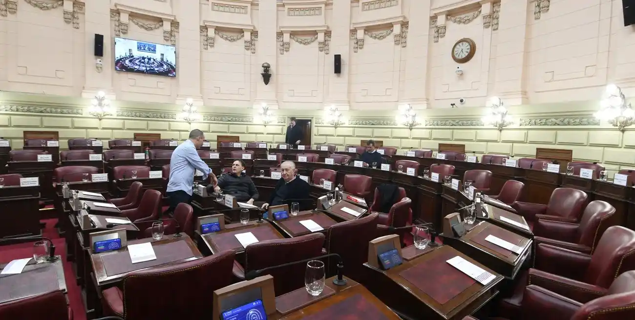 El recinto espera los próximos plenarios para plasmar la nueva Constitución. Foto: Manuel Fabatía.