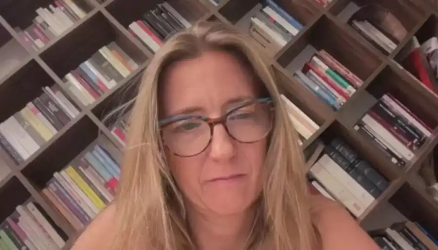 Mara Pegoraro analizó los desafíos de los partidos políticos en la era de la inteligencia artificial