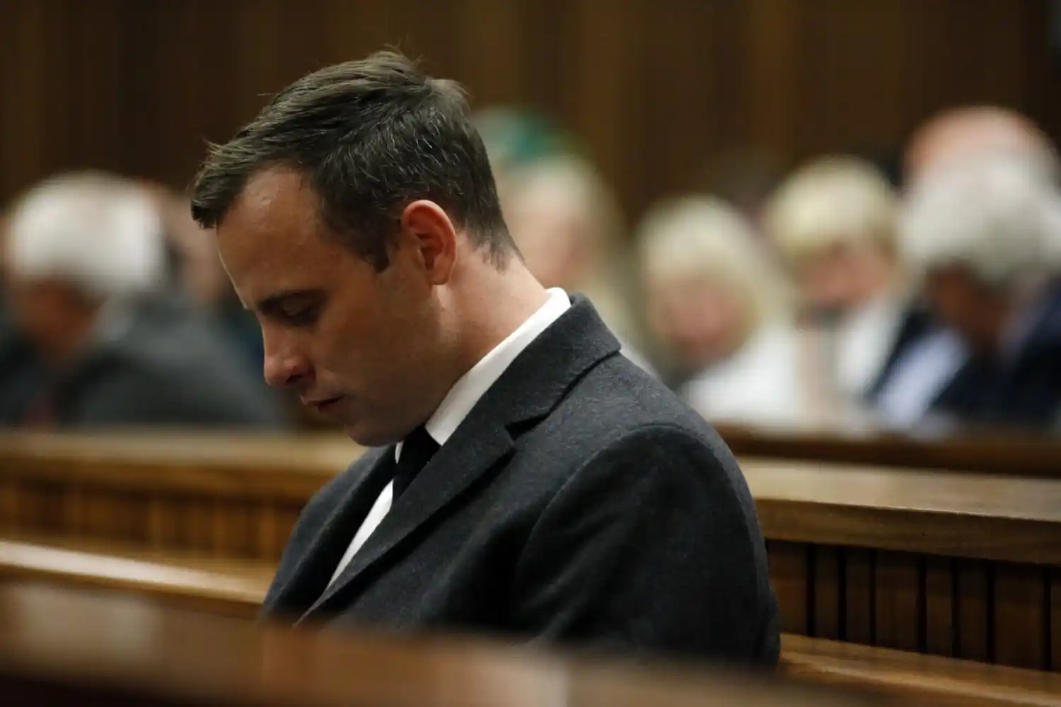 ¡LUEGO DE ASESINAR A SU NOVIA! Óscar Pistorius a punto de quedar en libertad