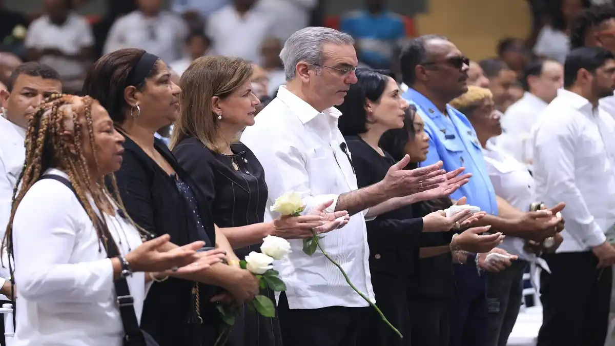 DESGARRADOR: el sentido  homenaje a las víctimas de la discoteca JET SET