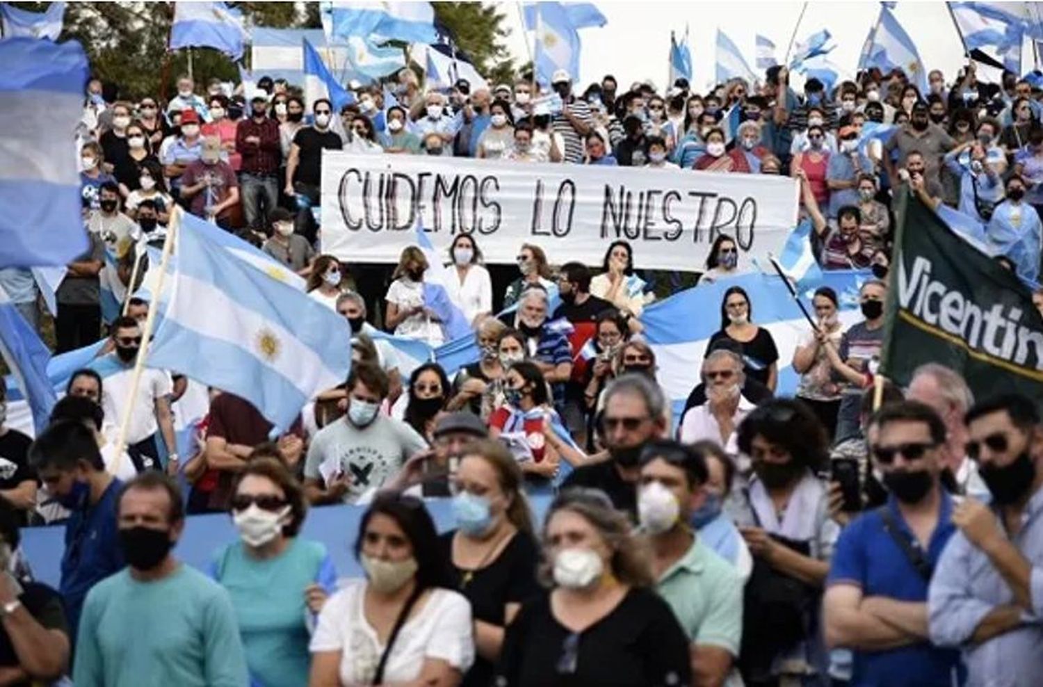 Marcha »en defensa de las libertades» en el Monumento y en distintos puntos del país