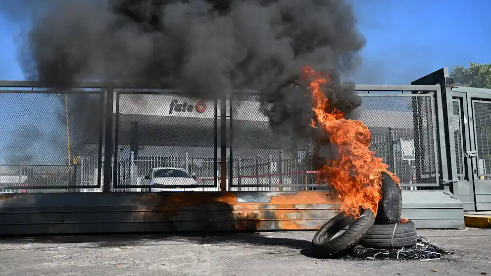 La UIA lamentó el cierre de Fate y alertó que ya son 65.000 empleos industriales perdidos