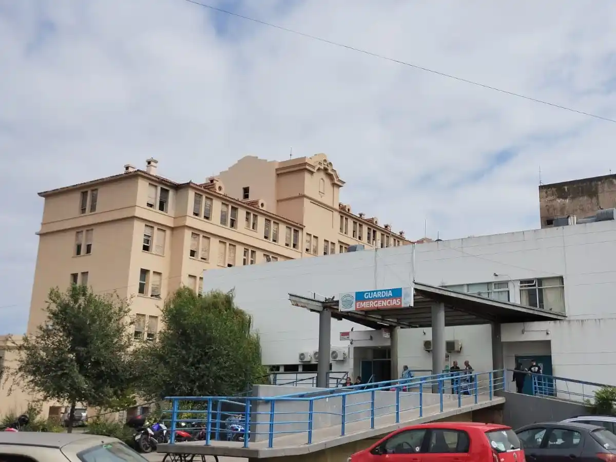 El segundo implicado fue ingresado al Hospital Interzonal con politraumatismos.