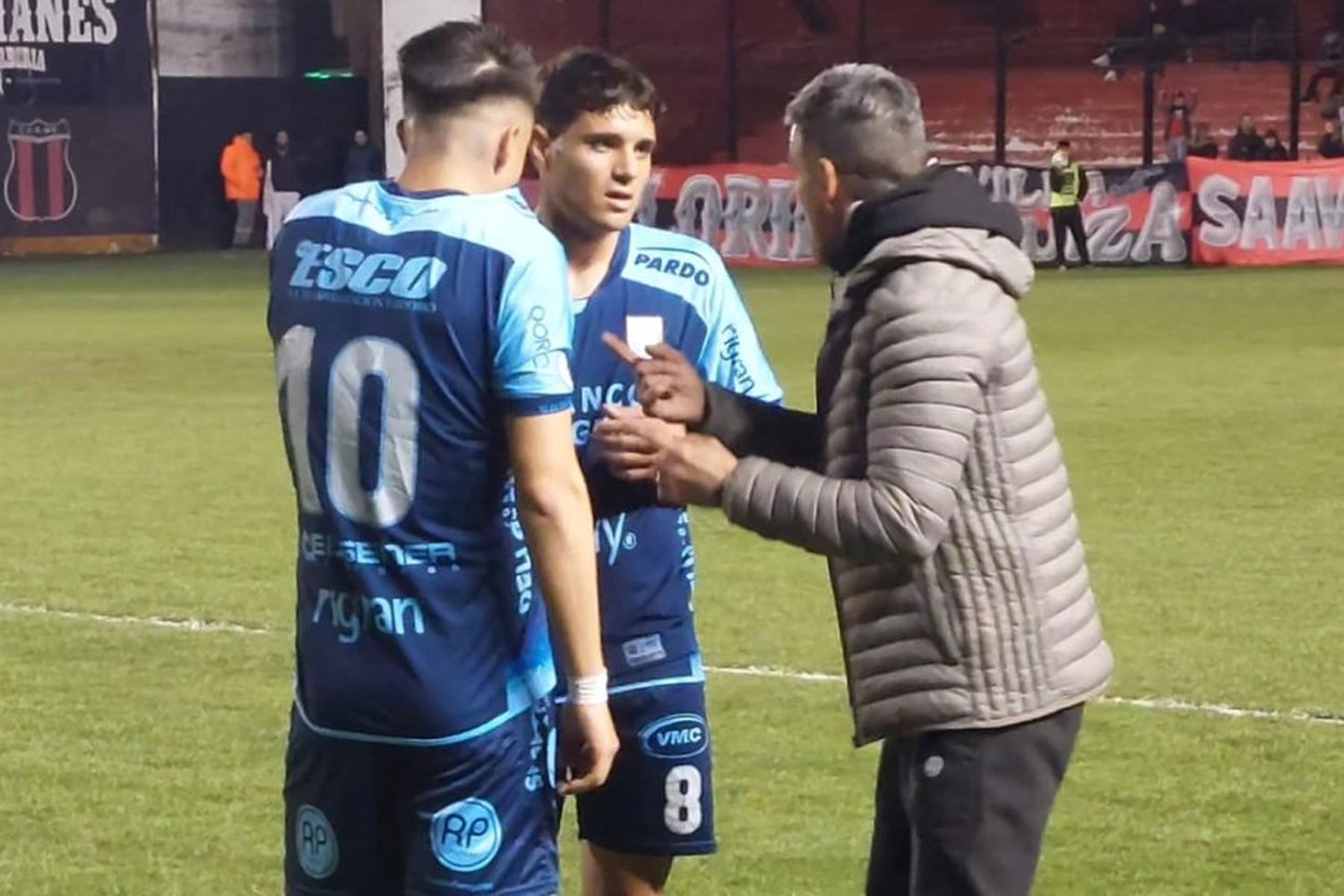 Atlético sumó ante Defensores de Belgrano en el debut de Juárez como DT