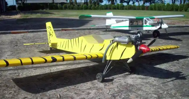 Encuentro de Aeromodelismo- Muestra y vuelos