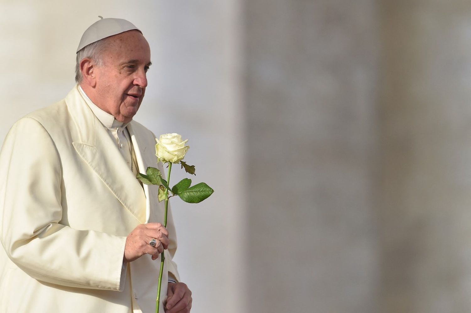 Papa Francisco en estado «CRÍTICO»: SUFRIÓ CRISIS RESPIRATORIA