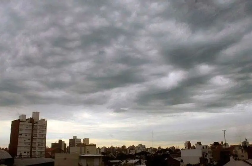 Se acerca el invierno: domingo de confinamiento frío en Rosario y algunas nubes