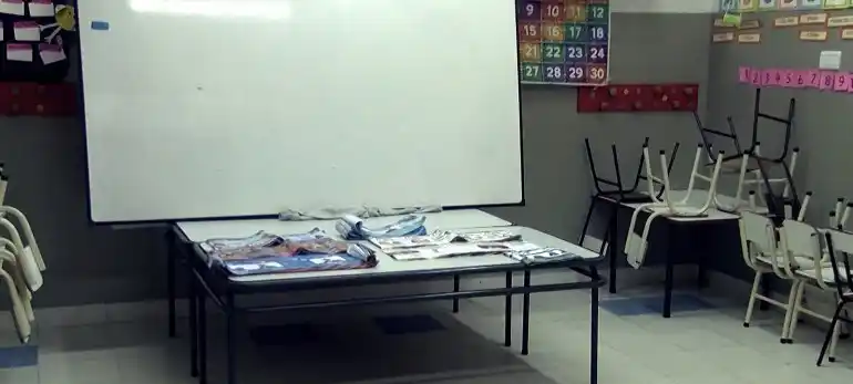 Tiraron gas pimienta en una escuela de Paraná y clausuraron una mesa