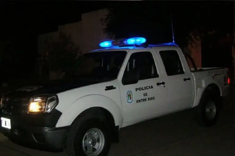 Un ciclista fue chocado por un utilitario sobre ruta 32