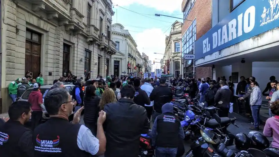 Trabajo convocó a propietarios de El Diario ante los nuevos despidos y la deuda impaga