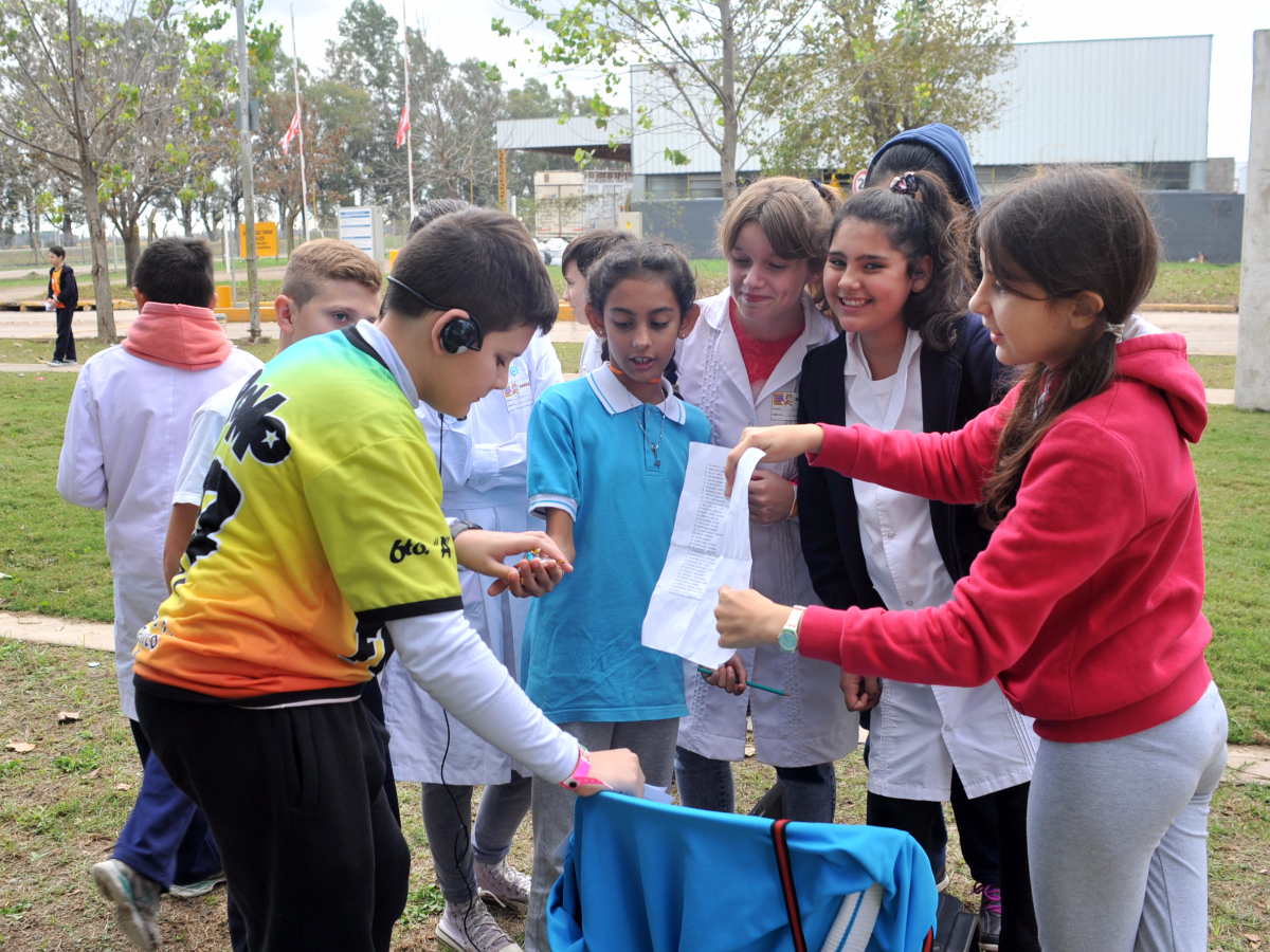 El Scratch Day pasó con éxito:  una jornada para  programar, imaginar y compartir   