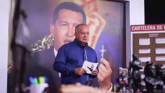 Así reacciona Diosdado Cabello ante la salida del país de Edmundo González