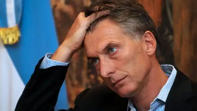 El error como estrategia: Dinámica sistémica de la gestión de Macri
