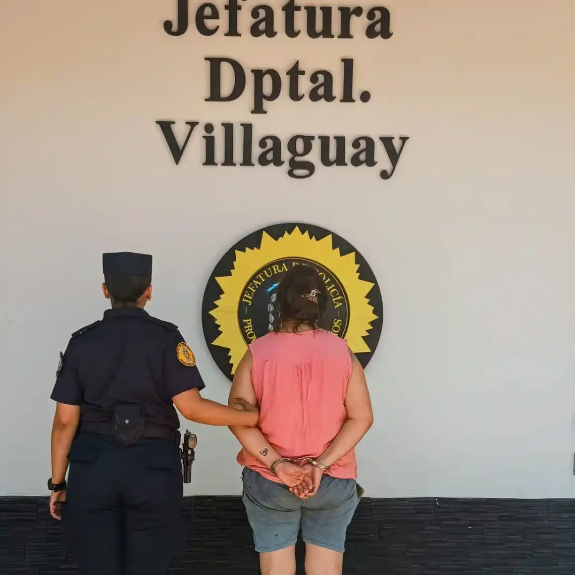 Villaguay: detuvieron a una mujer por desobediencia judicial y secuestraron un arma en dos operativos policiales