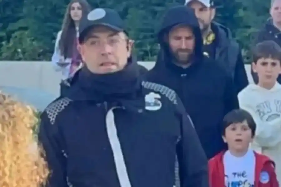 Revolución por Messi en Euro Disney: quiso camuflarse con su familia, pero lo descubrieron