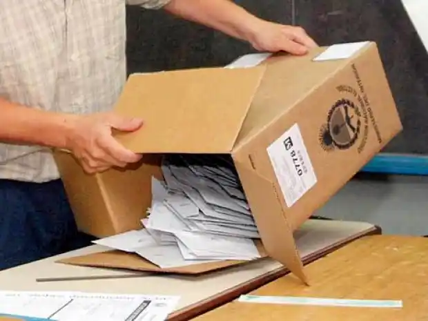 Las autoridades de mesa podrán no concurrir a sus trabajos el lunes 