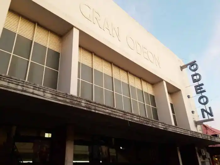 La provincia habilitó las actividades culturales en cines y teatros con un aforo del 50% 