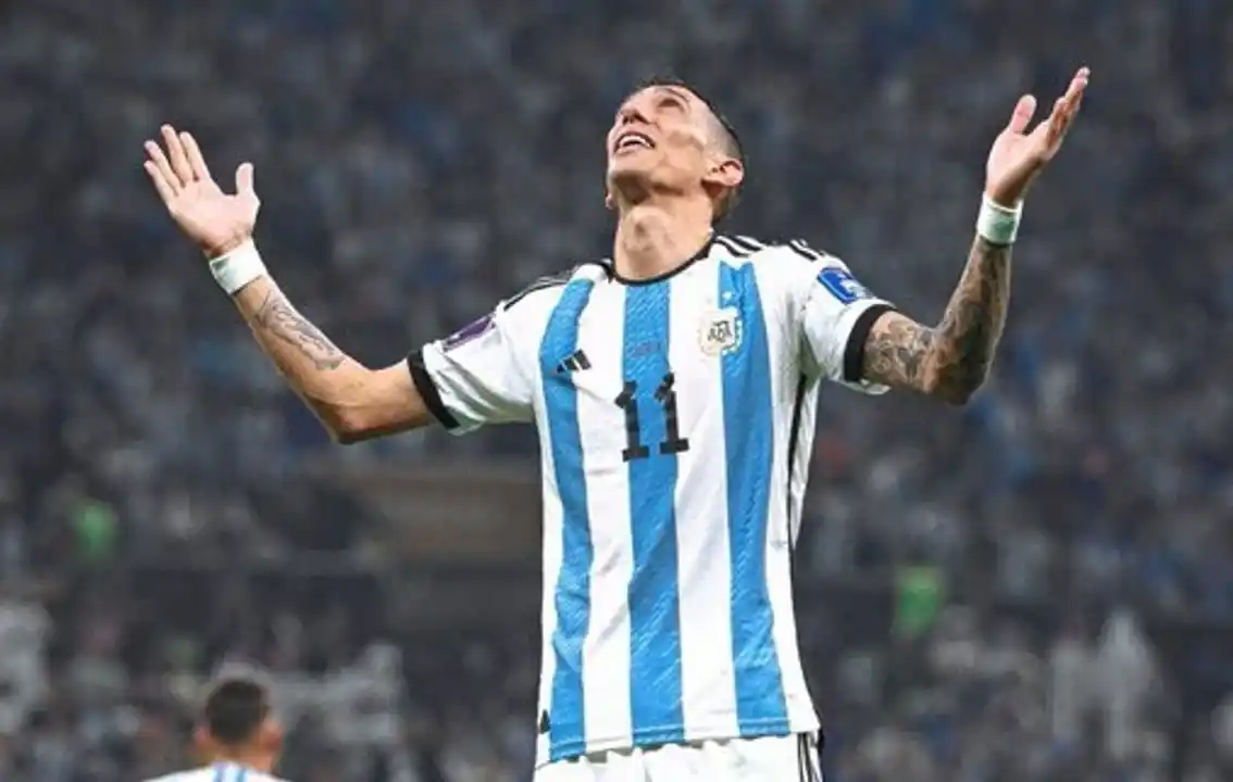 Tras la goleada a El Salvador: Di María superó a Maradona como máximo asistidor de la historia