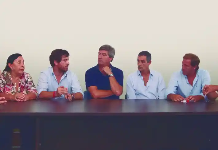 Elecciones 2015: Tras el pacto Carrió-Macri, la CC y el PRO trabajarán juntos en La Plata