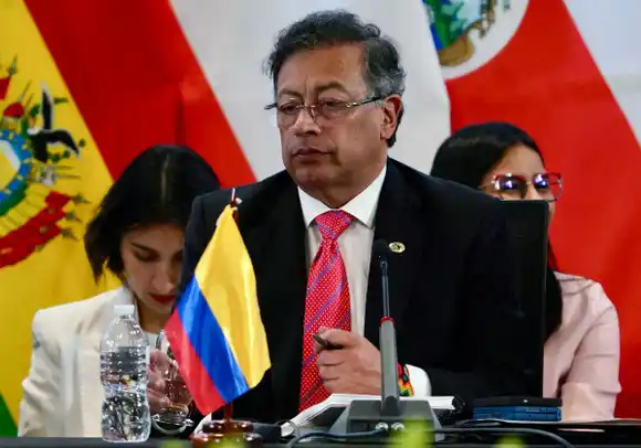 «AYUDA MUTUA, NO SOLEDAD»: el llamado de Petro a la Celac