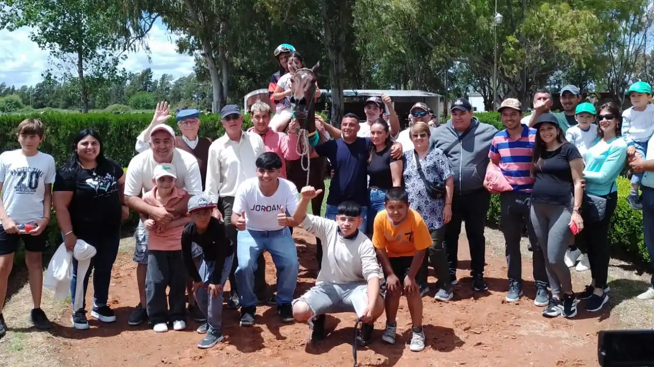 Turf: Mantecosa se impuso en el Gran Premio “Gury” Cáceres