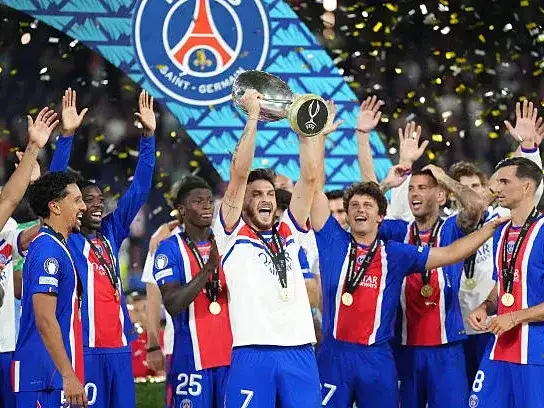 El festejo del PSG en Austria.
