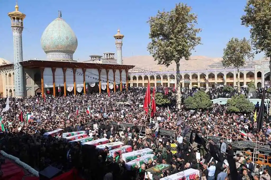 Video: Universitarios se rebelan en Irán