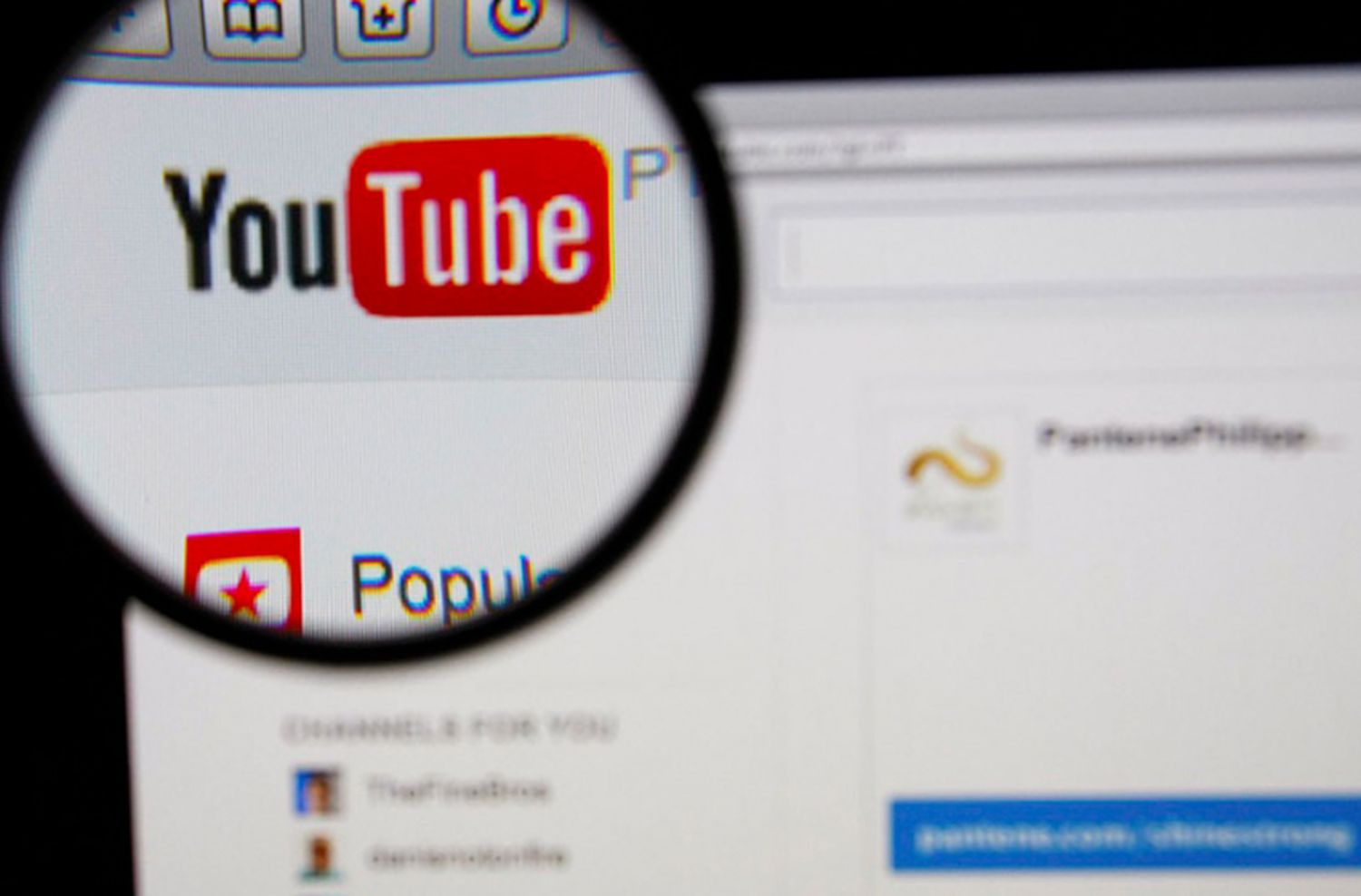 Rusia advirtió que expulsará a periodistas occidentales si YouTube bloquea conferencias