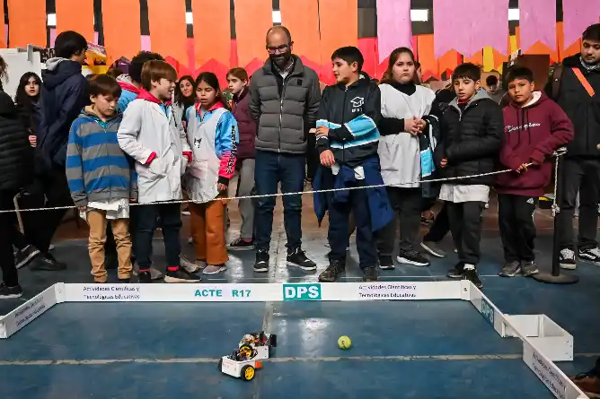 Chascomús: Más de 50 proyectos se presentaron en la feria distrital de educación, artes, ciencias y tecnología