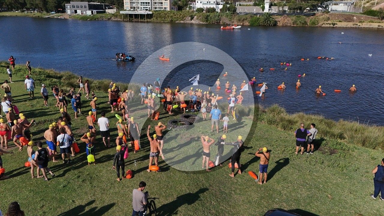 Los Destructores tuvieron su fecha de aguas abiertas con la competencia Río-Playa de Quequén