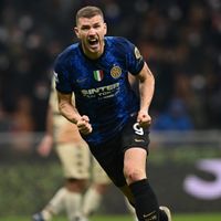El líder Inter quebró sobre la hora al modesto Venezia