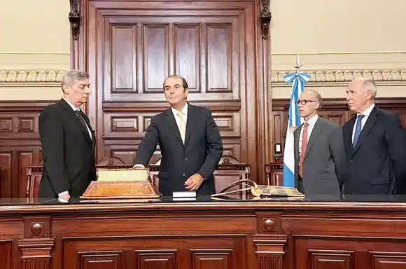 Desconcierto en el Gobierno tras el rechazo de la Corte e incertidumbre por el futuro de Lijo