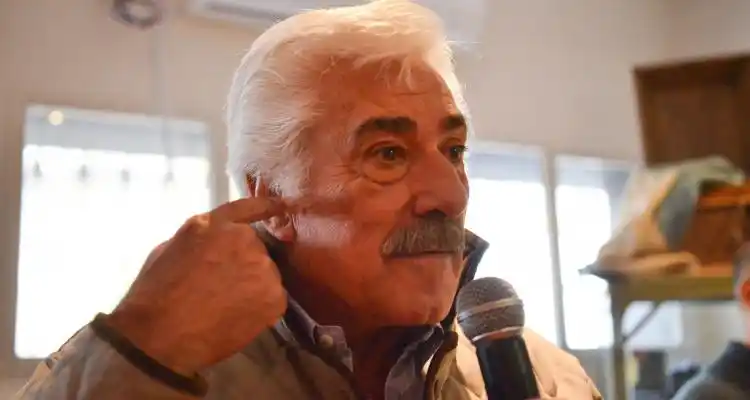Pángaro encabeza acto para presentar su lista