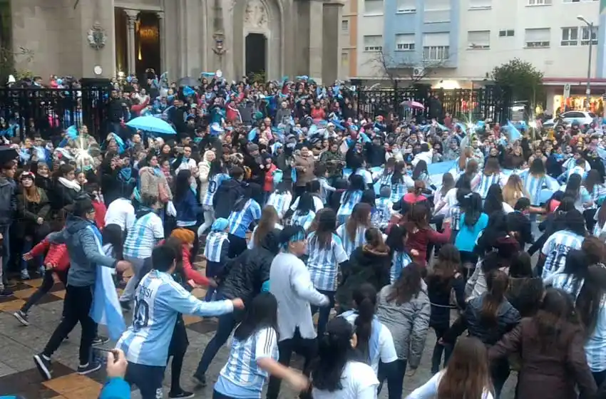 Cientos de marplatenses marcharon "a favor de la vida"