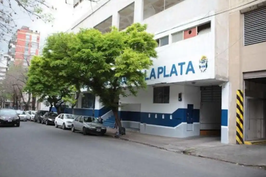 Violento robo en Gimnasia de la Plata