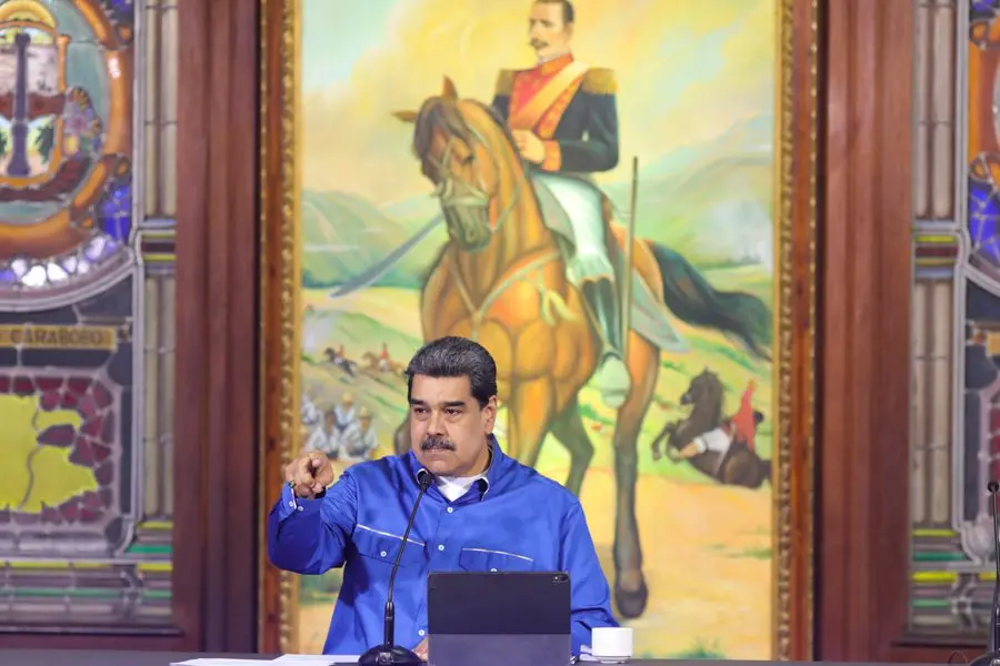 ¡VUELVE EL PERRO ARREPENTIDO! Maduro en campaña con gobernadores para que “eliminen” las sanciones