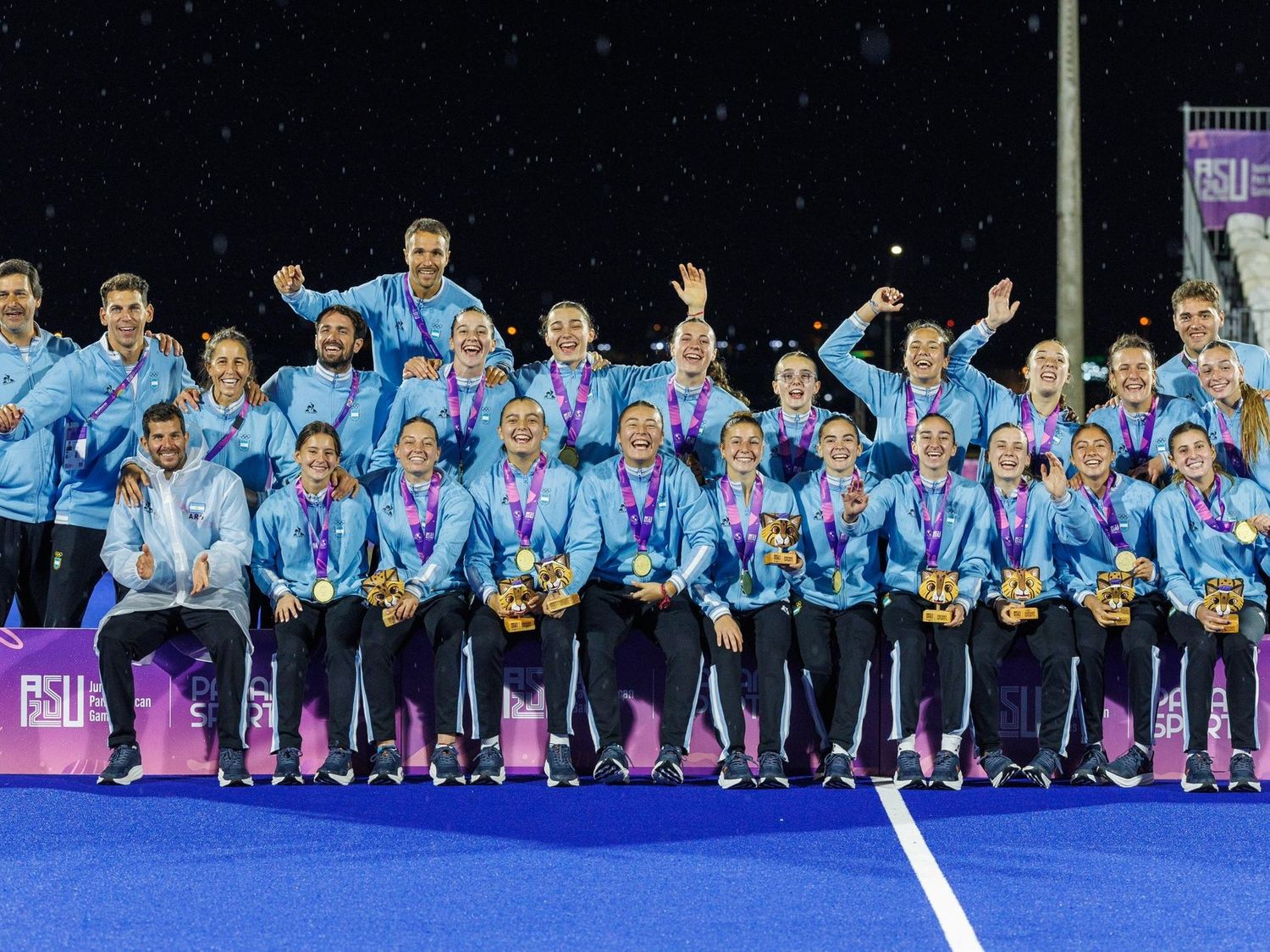 Las Leoncitas ganaron el oro en los Panamericanos Junior.Foto:CAH