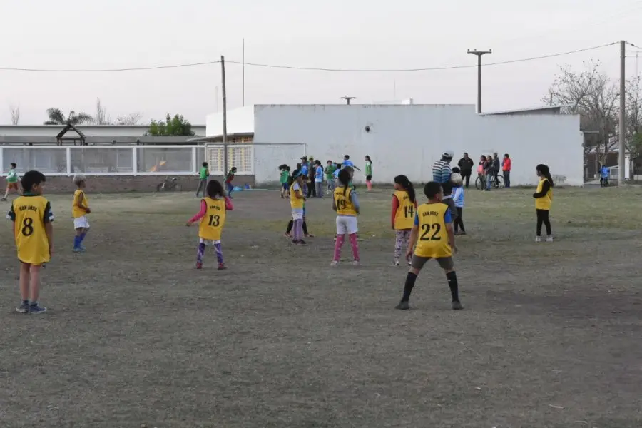 Las Escuelitas Barriales acompañan en la generación de valores a través del deporte
