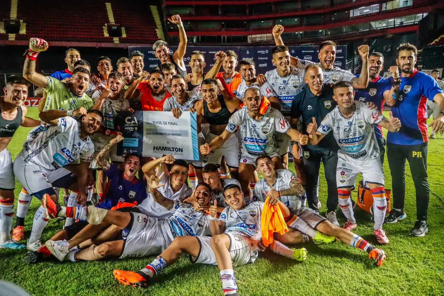 Quién es el gualeguaychuense entrenador de Deportivo Armenio, que eliminó a Talleres de Córdoba de la Copa Argentina