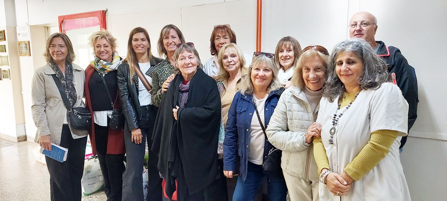 Donación. Entregaron las integrantes de la Cooperadora al Hospital